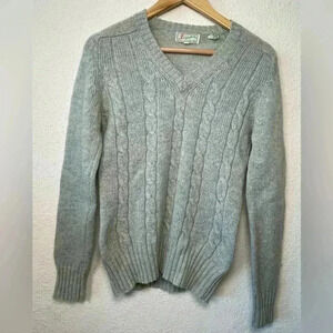 V I N T A G E-  Brigadoon Light bluish Gray Cable Knit Sweater - Women’s